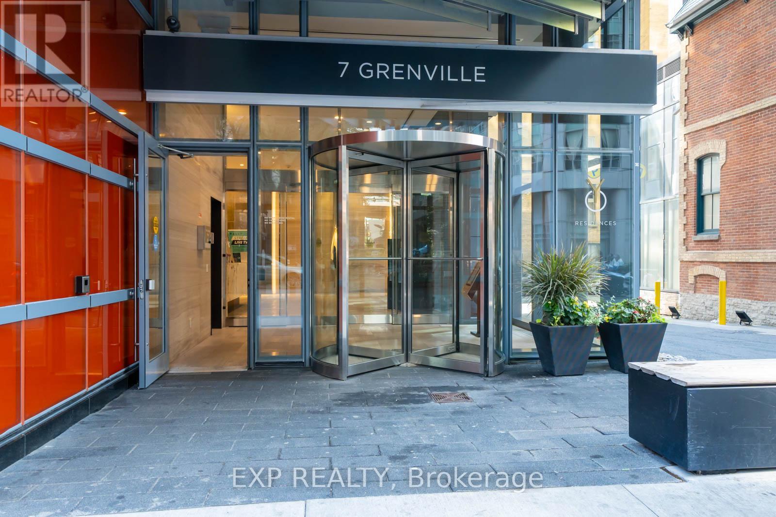 5206 - 7 Grenville Street E, Toronto, Ontario  M4Y 0E9 - Photo 37 - C12715758