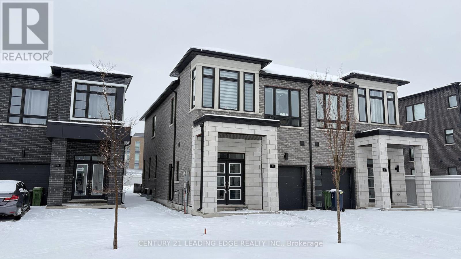 11 Liam Foudy Court, Toronto, Ontario  M1P 0G3 - Photo 2 - E12635256