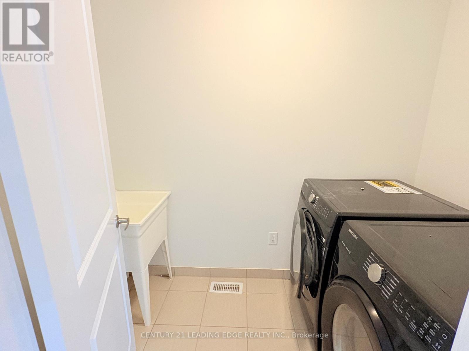 11 Liam Foudy Court, Toronto, Ontario  M1P 0G3 - Photo 30 - E12635256