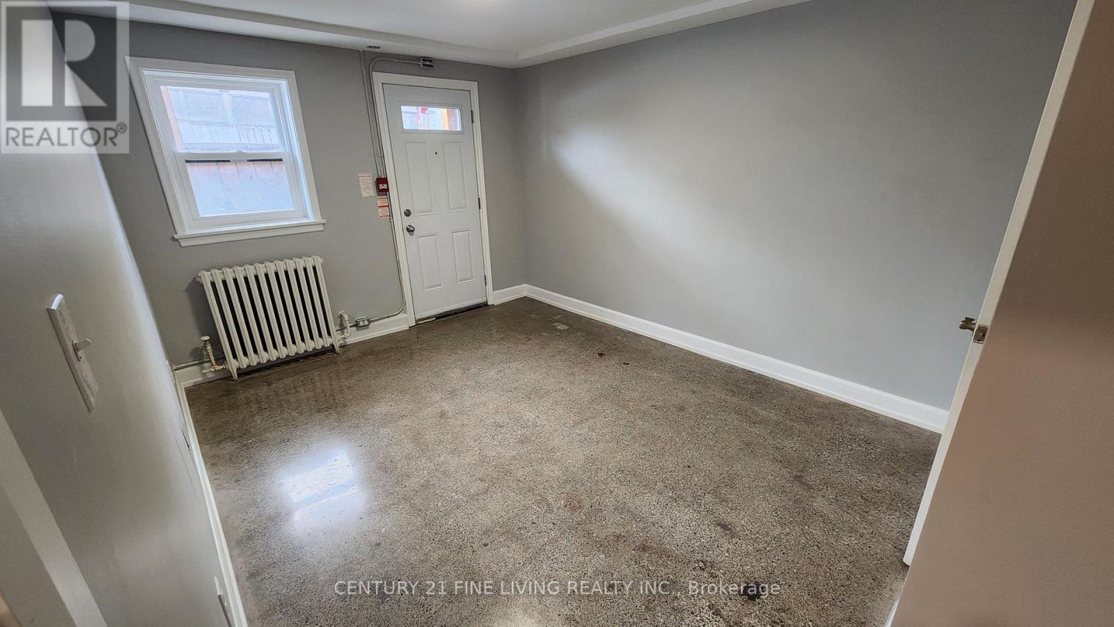 #5 (Lower) - 580 Nairn Avenue W, Toronto, Ontario  M6E 2K4 - Photo 11 - W12760034