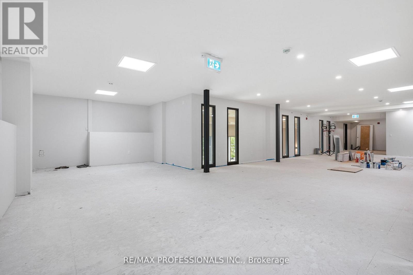 2nd Floor - 430 Browns Line, Toronto, Ontario  M8W 3T9 - Photo 10 - W12760064