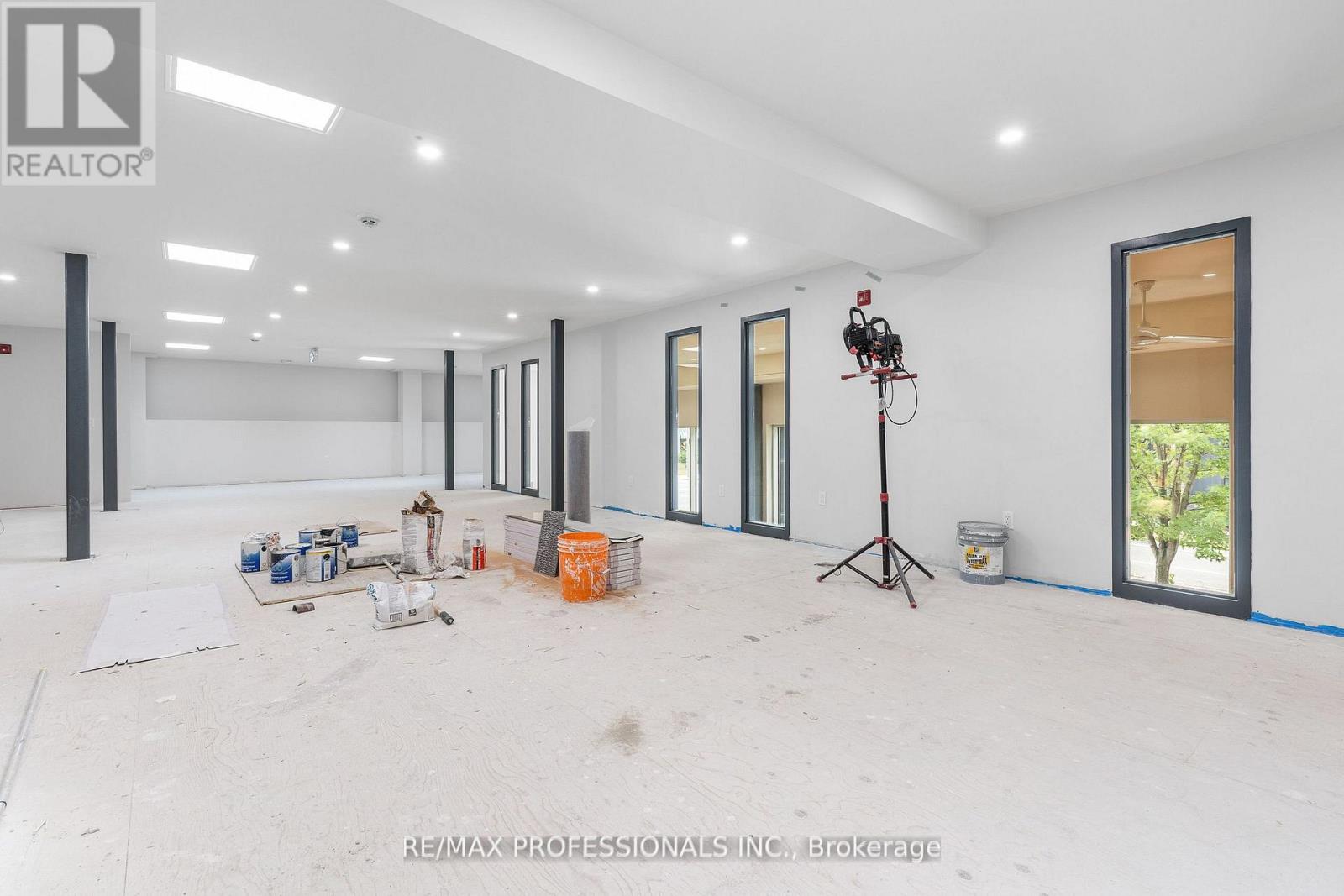 2nd Floor - 430 Browns Line, Toronto, Ontario  M8W 3T9 - Photo 8 - W12760064