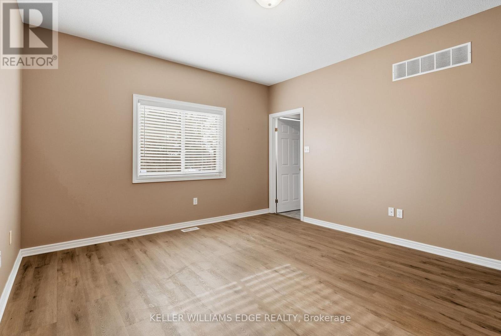 30 - 130 Southbrook Drive, Hamilton, Ontario  L0R 1C0 - Photo 17 - X12760012