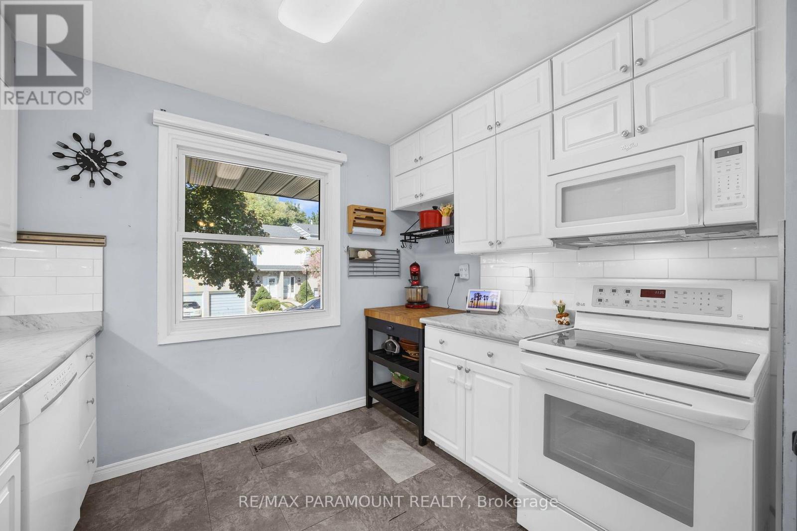 4 - 85 Albright Road, Hamilton, Ontario  L8K 6H1 - Photo 17 - X12760018