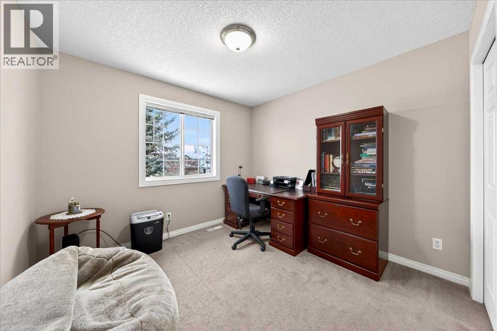 206 Cougarstone Circle Sw, Calgary, Alberta  T3H 4W5 - Photo 29 - A2281500