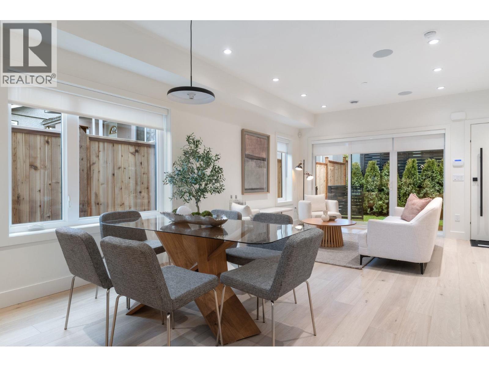 2 2539 Grant Street, Vancouver, British Columbia  V5K 3G6 - Photo 8 - R3086853