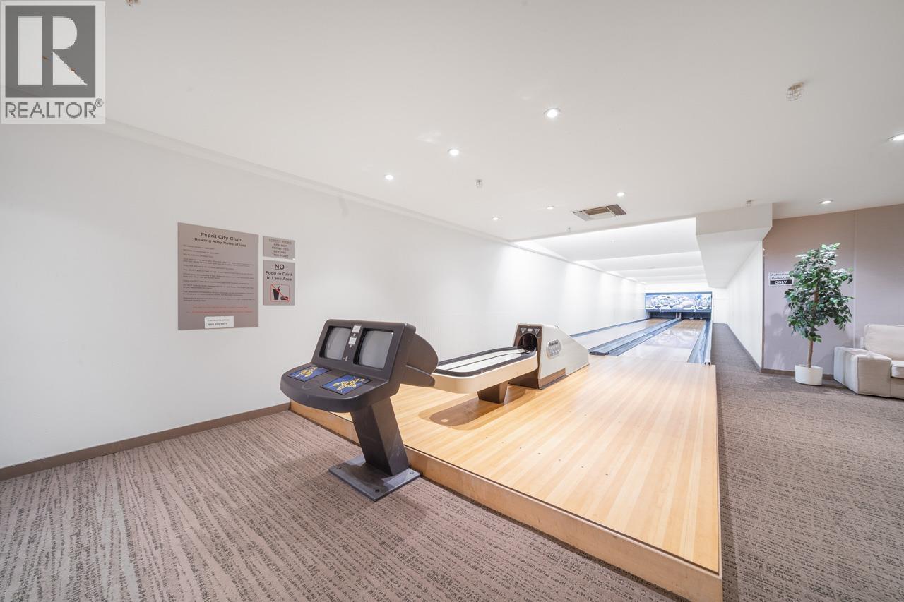 100 9 Smithe Mews, Vancouver, British Columbia  V6B 0B6 - Photo 15 - R3086861