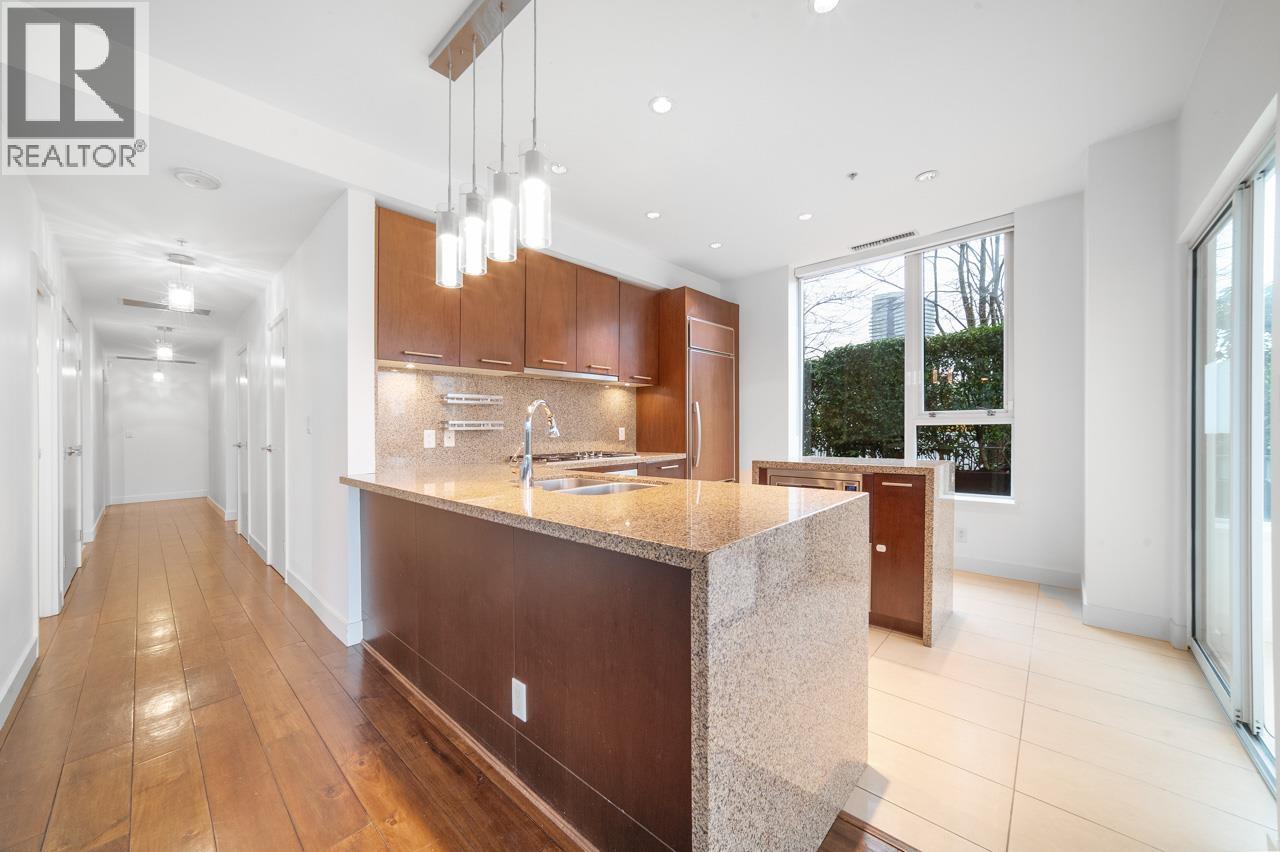 100 9 Smithe Mews, Vancouver, British Columbia  V6B 0B6 - Photo 25 - R3086861