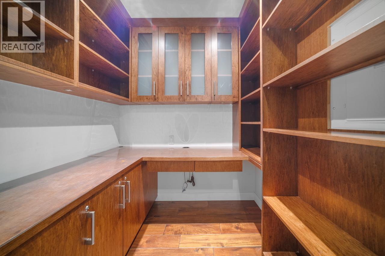 100 9 Smithe Mews, Vancouver, British Columbia  V6B 0B6 - Photo 27 - R3086861