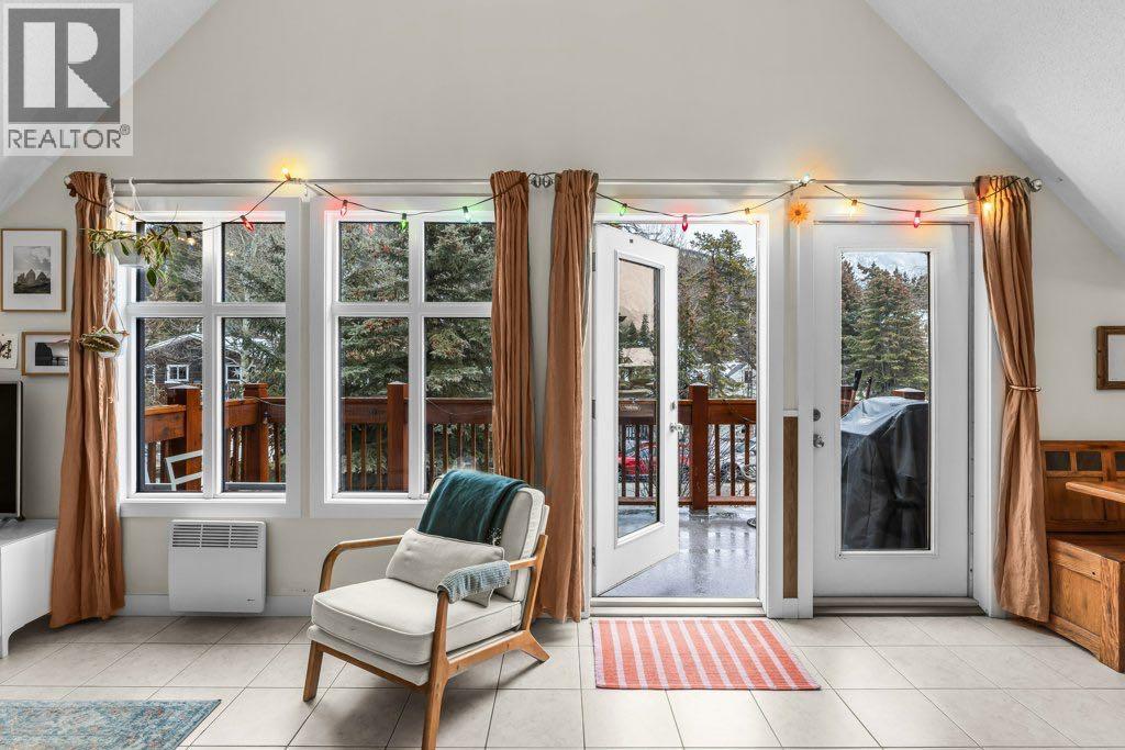 203, 201 Muskrat Street, Banff, Alberta  T1L 1H1 - Photo 3 - A2276771