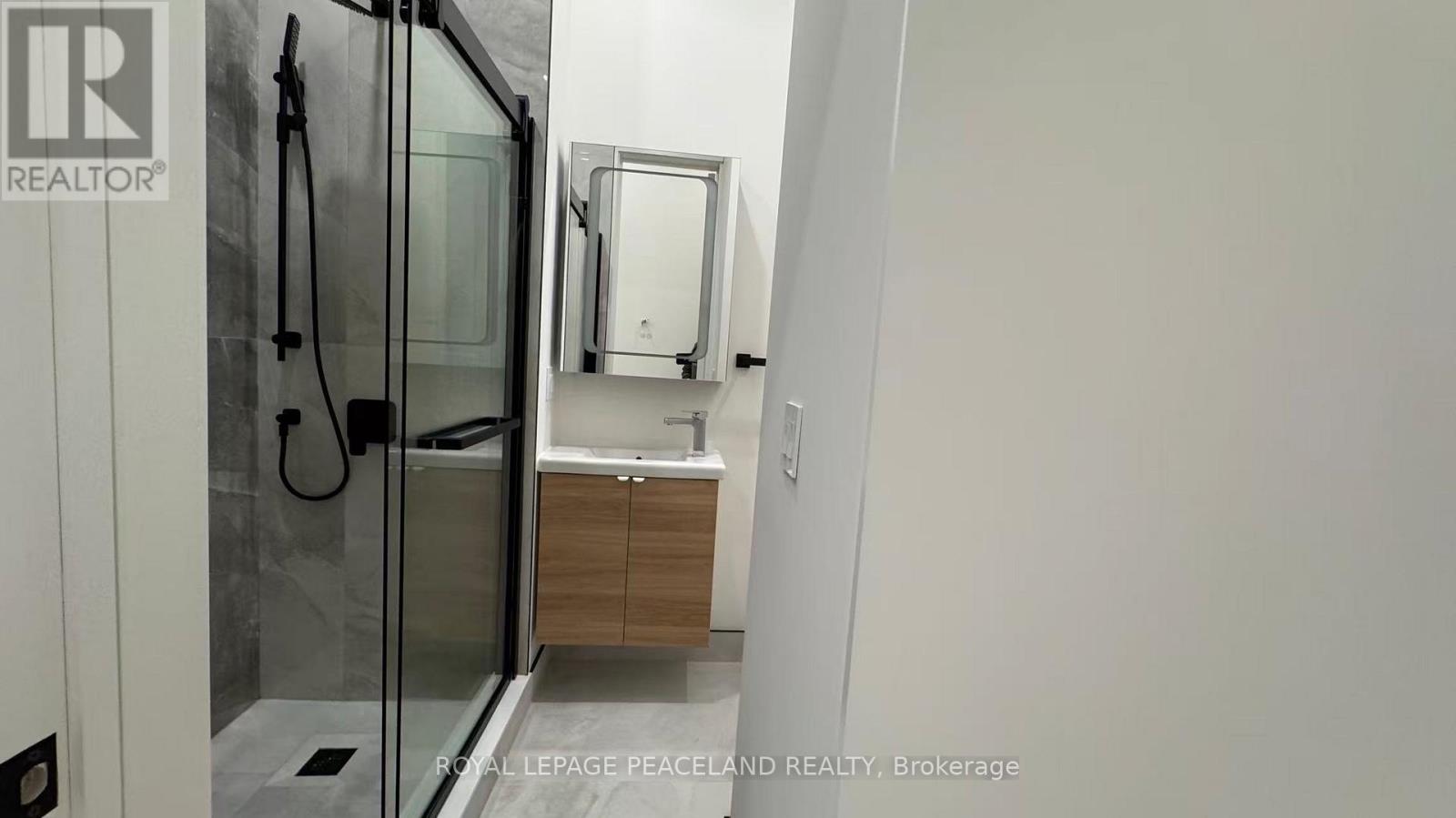 Lowerrm#3-All Included - 116 Holcolm Road, Toronto, Ontario  M2N 2C9 - Photo 4 - C12760102