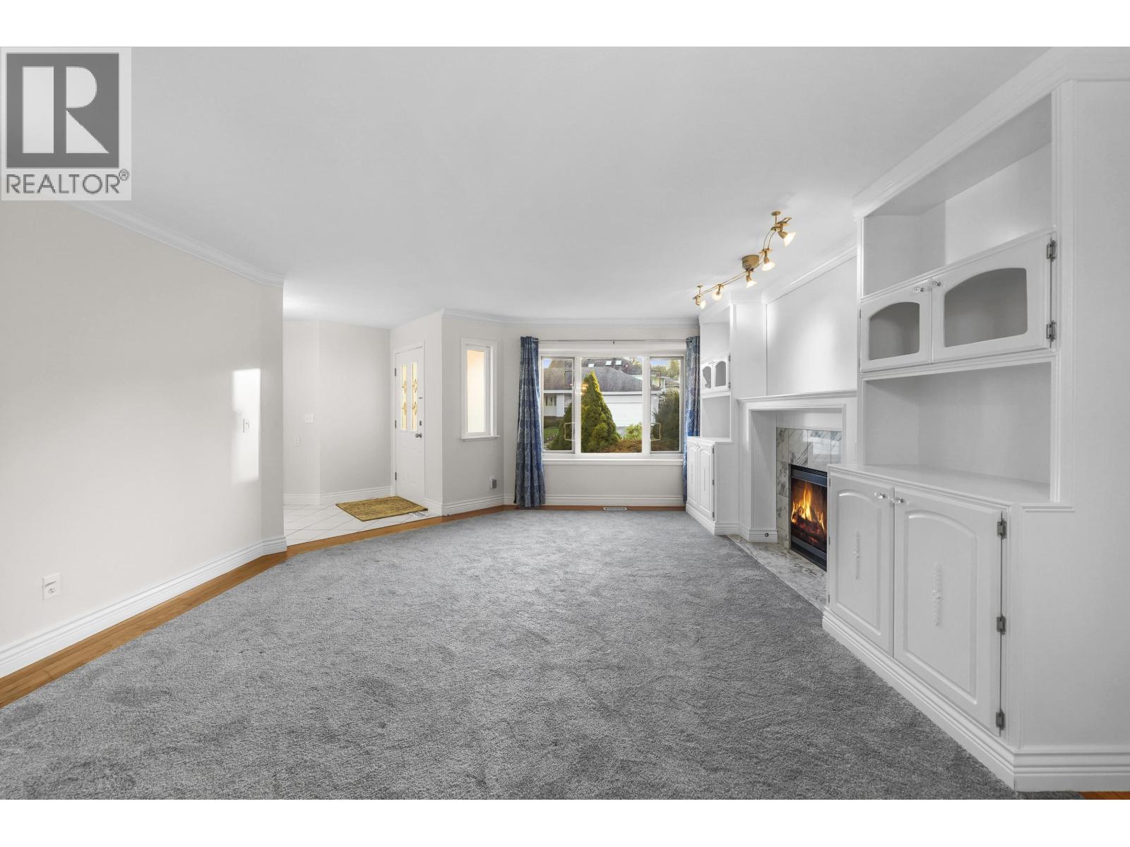 3731 Bracewell Court, Port Coquitlam, British Columbia  V3B 7B6 - Photo 5 - R3086658