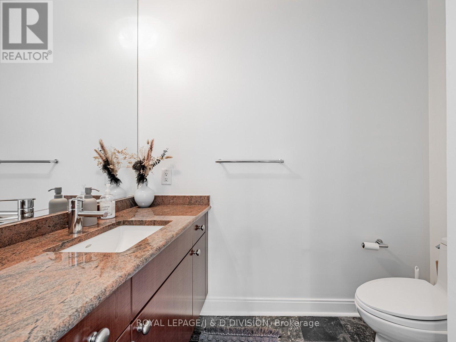 3402 - 18 Yorkville Avenue, Toronto, Ontario  M4W 3Y8 - Photo 24 - C12653438