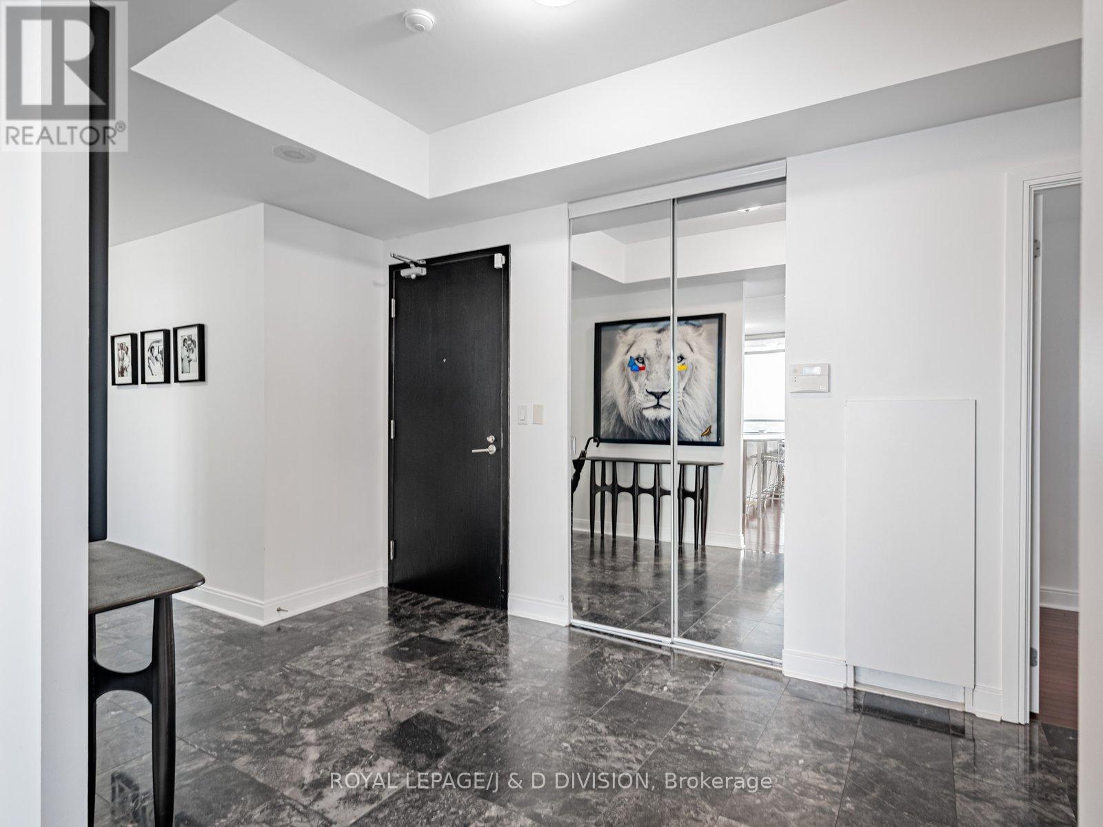 3402 - 18 Yorkville Avenue, Toronto, Ontario  M4W 3Y8 - Photo 11 - C12653438