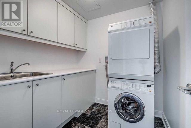 3402 - 18 Yorkville Avenue, Toronto, Ontario  M4W 3Y8 - Photo 25 - C12653438