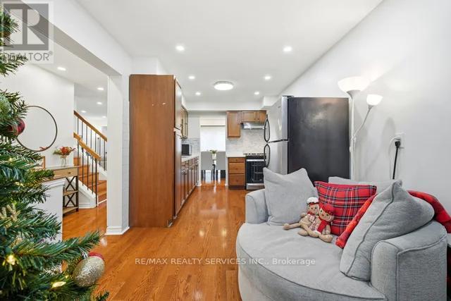 8 Nottawasaga Crescent, Brampton, Ontario  L6Z 1B9 - Photo 15 - W12760008