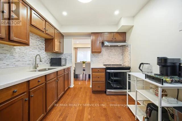 8 Nottawasaga Crescent, Brampton, Ontario  L6Z 1B9 - Photo 18 - W12760008