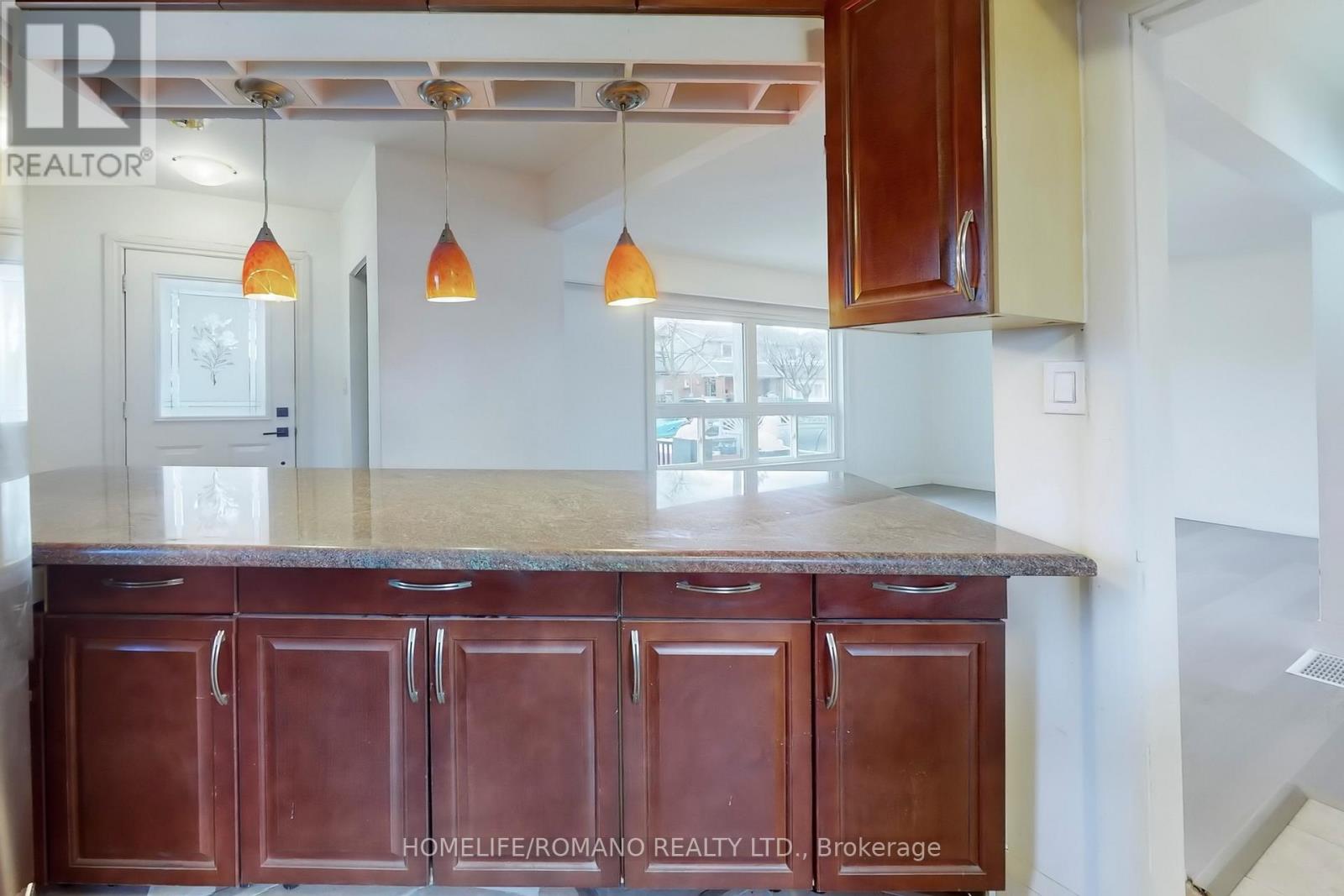 66 Mahoney Avenue, Toronto, Ontario  M6M 2H4 - Photo 8 - W12760086