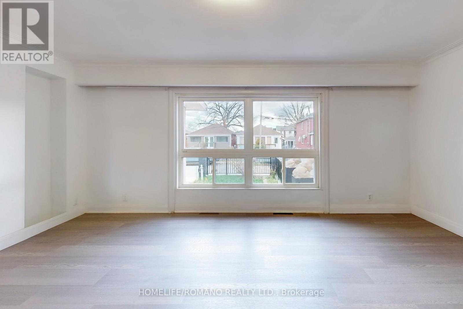 66 Mahoney Avenue, Toronto, Ontario  M6M 2H4 - Photo 9 - W12760086