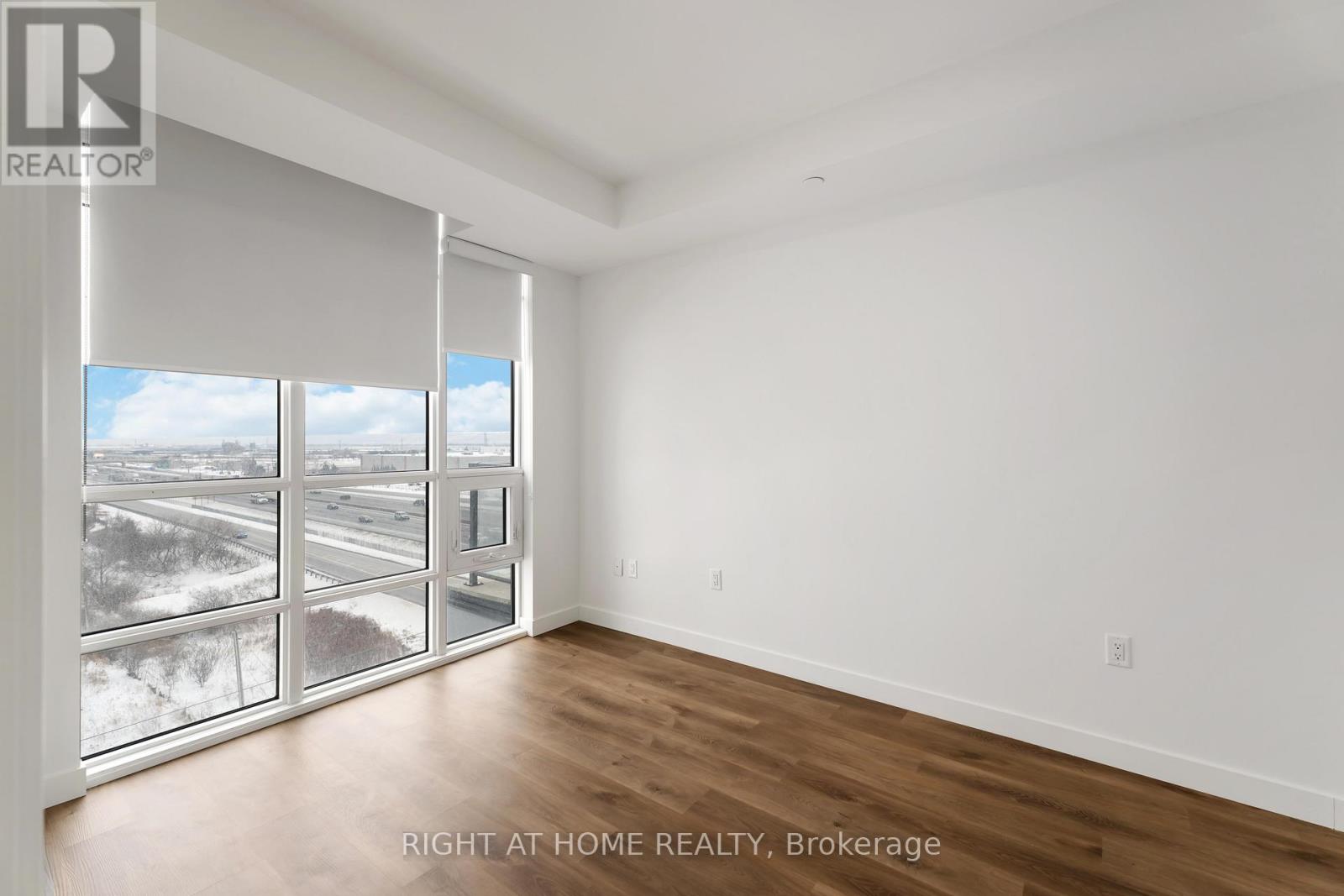 717 - 461 Green Road, Hamilton, Ontario  L8E 5B4 - Photo 13 - X12760106