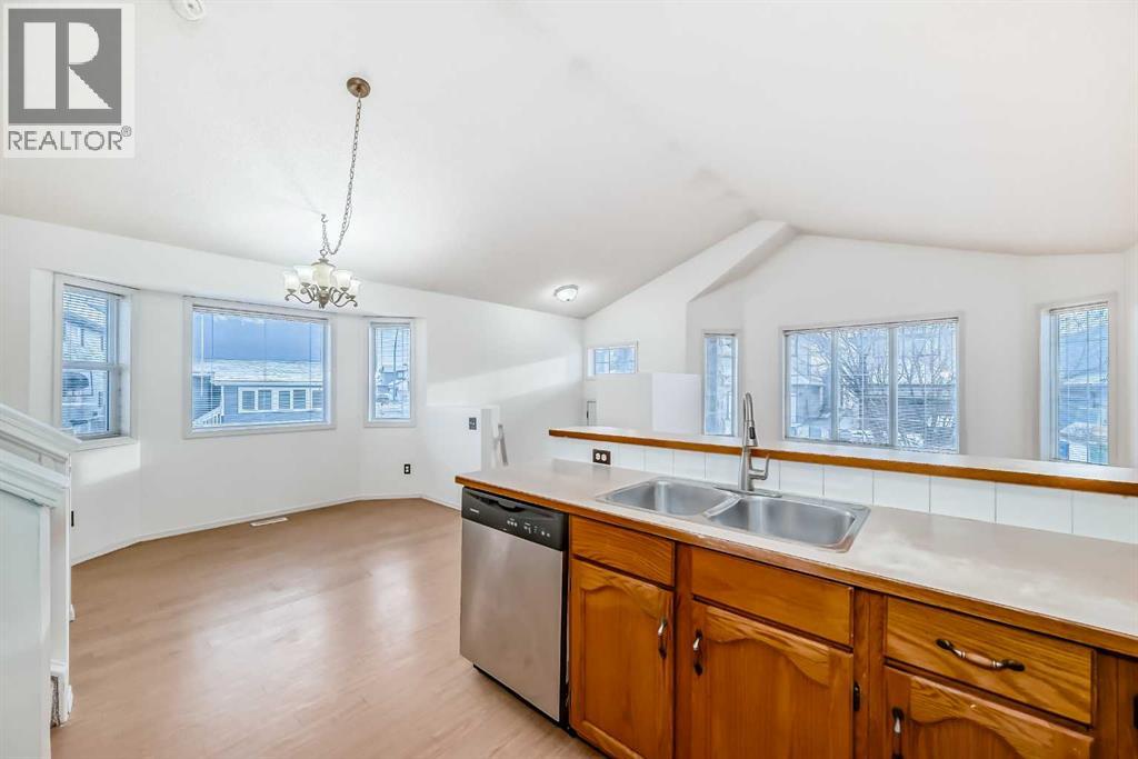 152 Saddlecreek Terrace Ne, Calgary, Alberta  T3J 4A6 - Photo 7 - A2280465