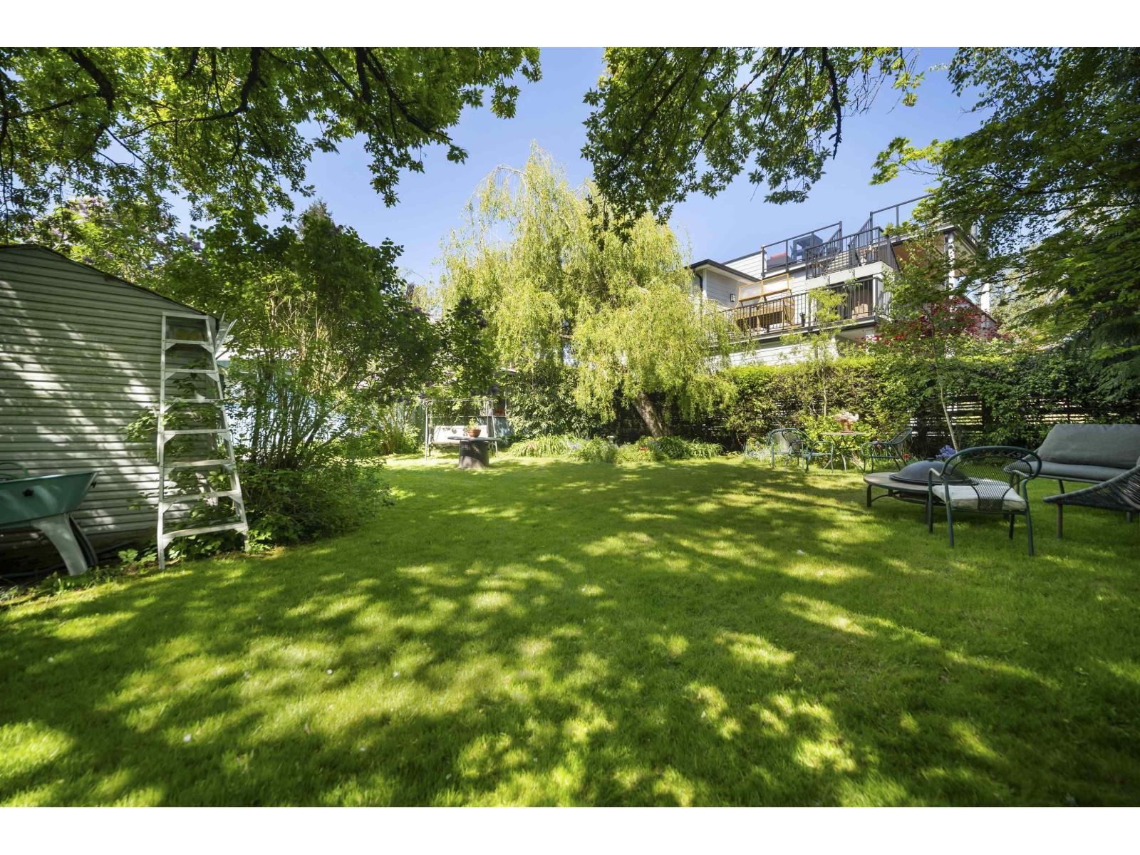 1056 Stevens Street, White Rock, British Columbia  V4B 4X7 - Photo 6 - R3065505