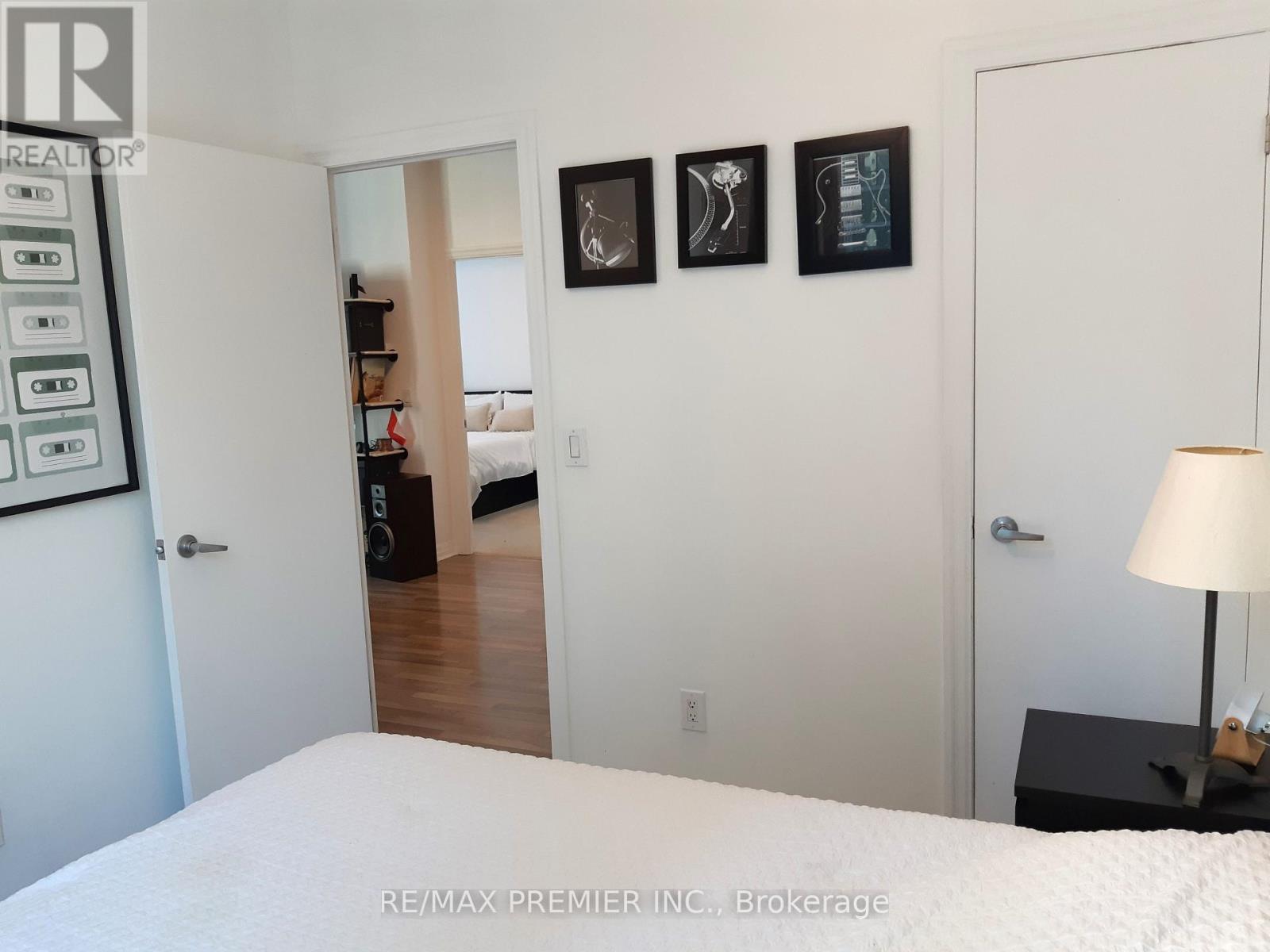 414 - 12 Yonge Street, Toronto, Ontario  M5E 1Z9 - Photo 25 - C12759614