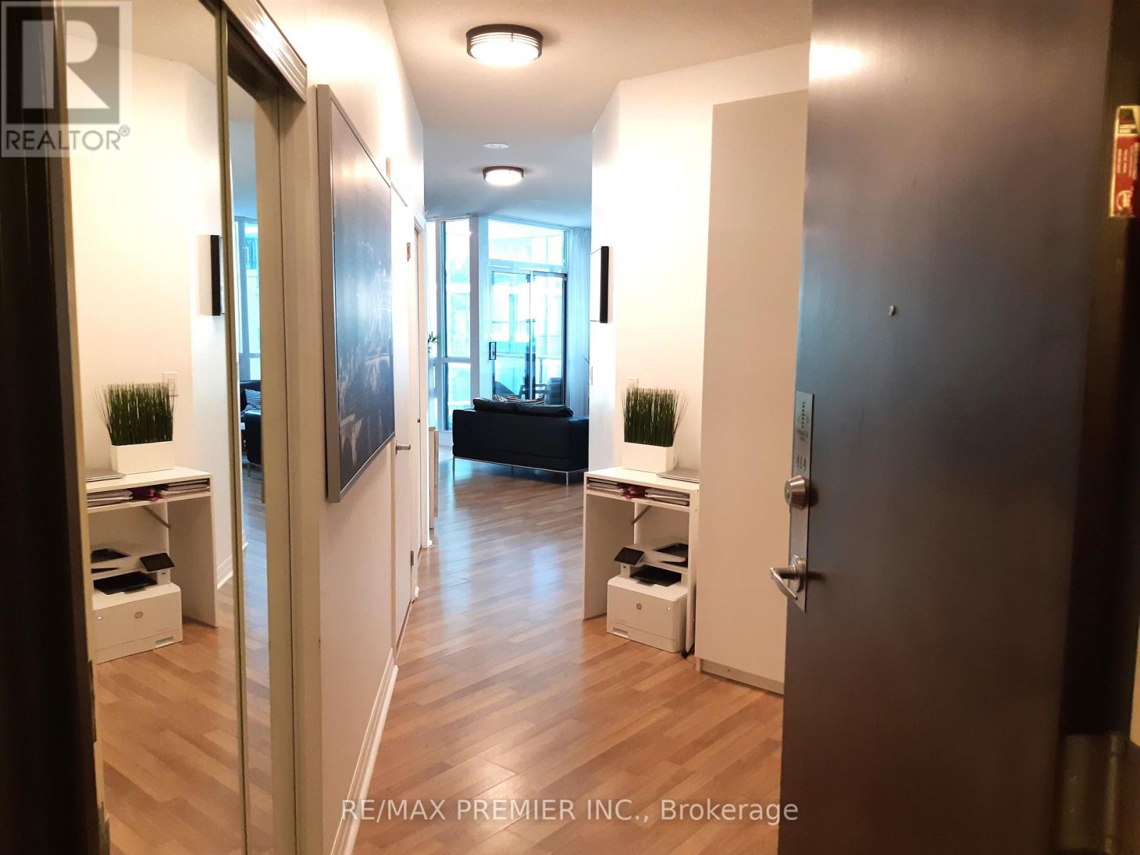 414 - 12 Yonge Street, Toronto, Ontario  M5E 1Z9 - Photo 7 - C12759614