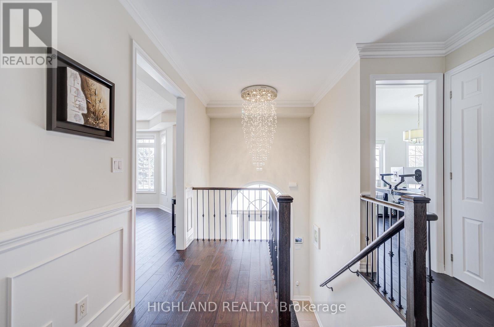 1569 Eglinton Avenue W, Mississauga, Ontario  L5M 7C1 - Photo 26 - W12759316