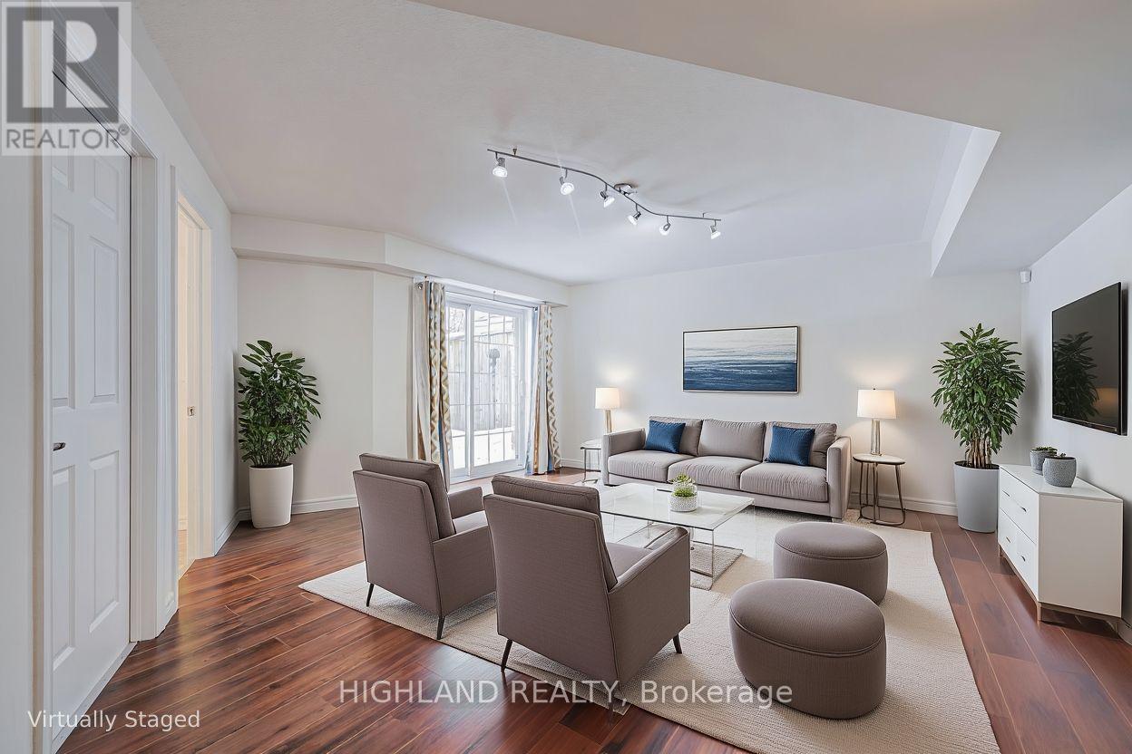 1569 Eglinton Avenue W, Mississauga, Ontario  L5M 7C1 - Photo 24 - W12759316