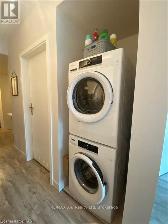 320 - 257 Hemlock Street, Waterloo, Ontario  N2L 0K2 - Photo 15 - X12760152