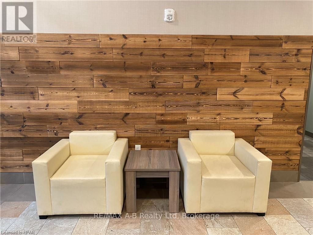 320 - 257 Hemlock Street, Waterloo, Ontario  N2L 0K2 - Photo 18 - X12760152