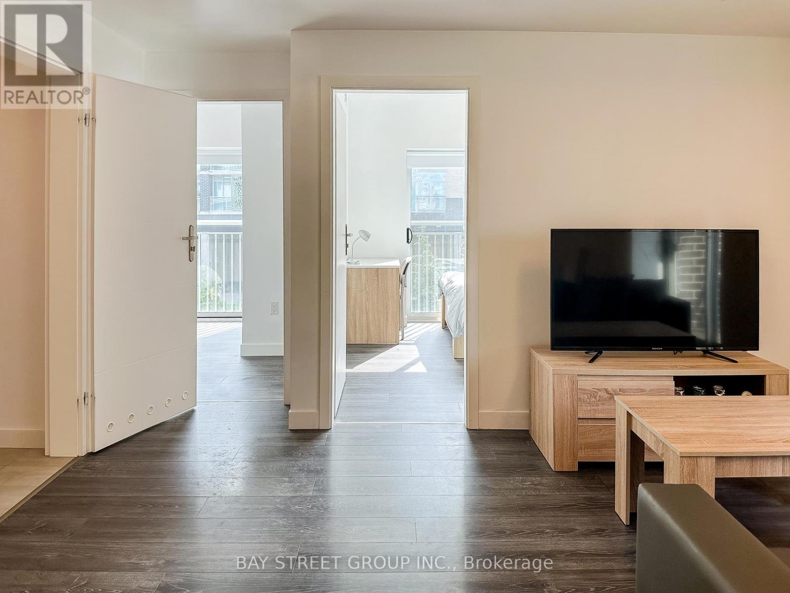 308 - 251 Hemlock St, Waterloo, Ontario  N2L 0H2 - Photo 8 - X12750052