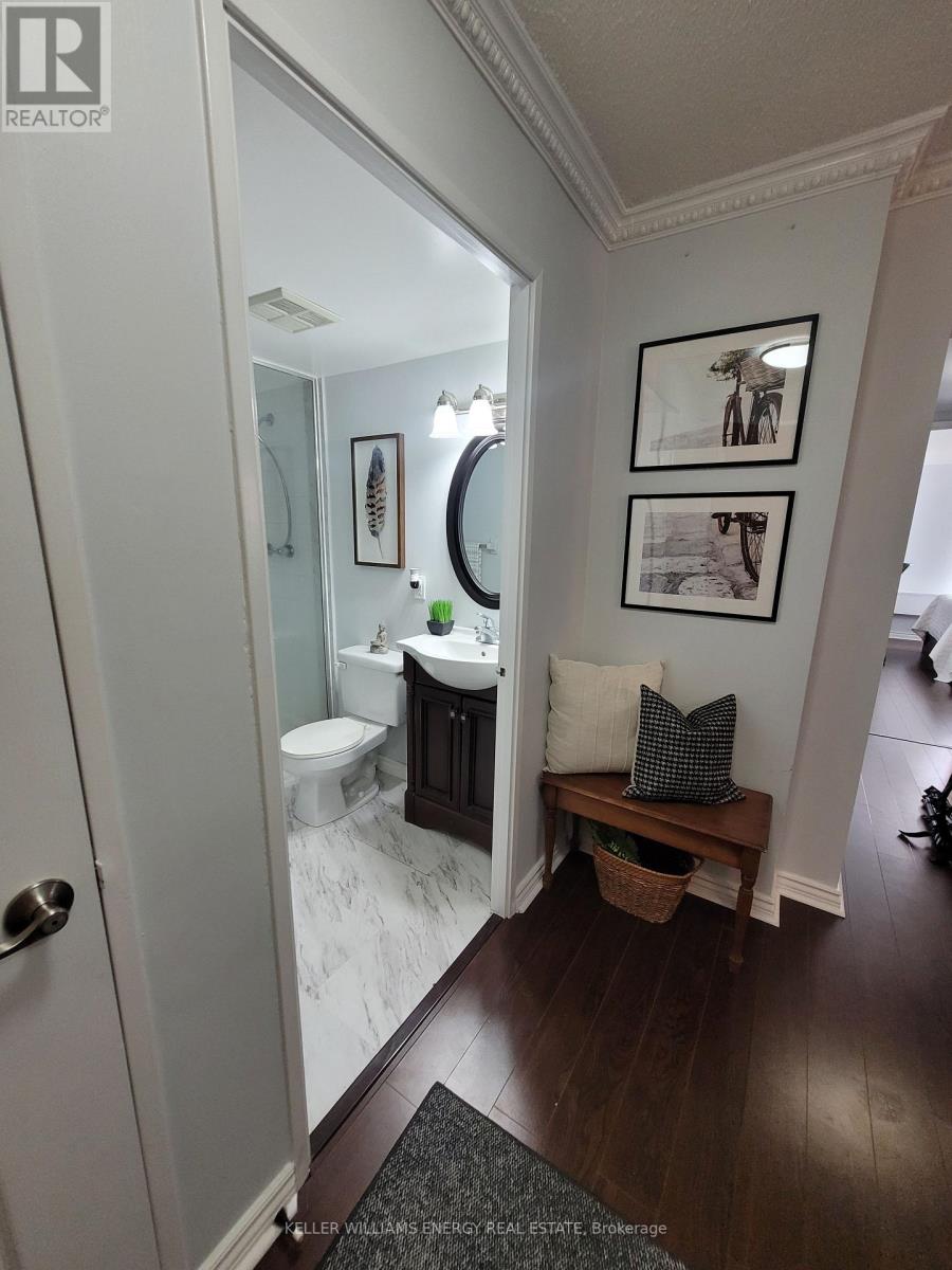 1606 - 41 Markbrook Lane, Toronto, Ontario  M9V 5E6 - Photo 3 - W12760124