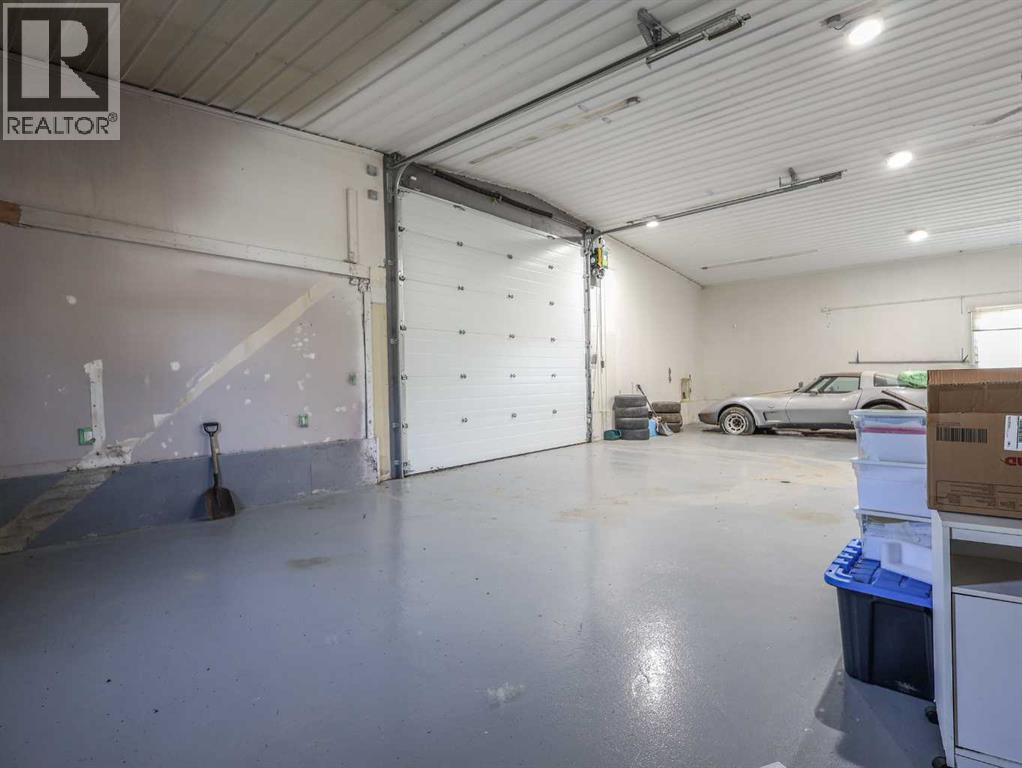 24 Railway Avenue, Erskine, Alberta  T0C 1C0 - Photo 10 - A2252164