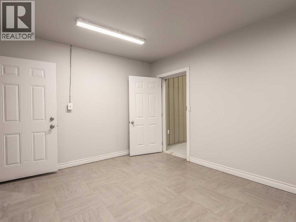 24 Railway Avenue, Erskine, Alberta  T0C 1C0 - Photo 30 - A2252164