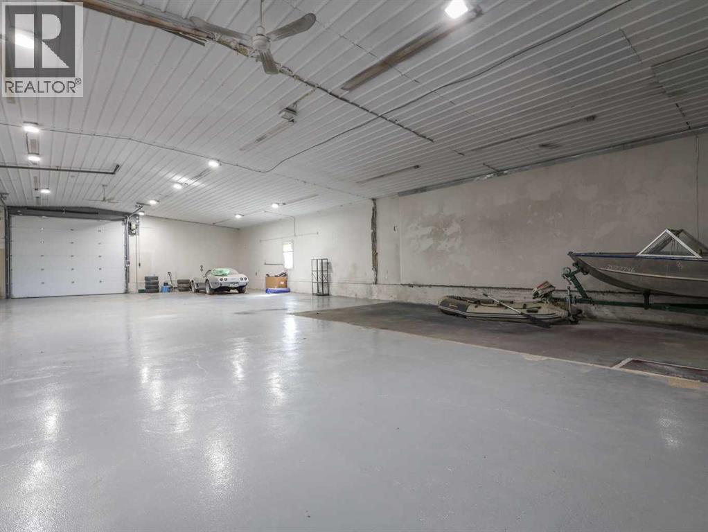 24 Railway Avenue, Erskine, Alberta  T0C 1C0 - Photo 9 - A2252164