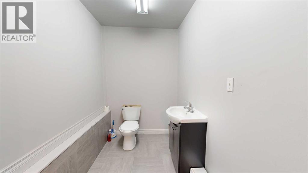 24 Railway Avenue, Erskine, Alberta  T0C 1C0 - Photo 35 - A2252164