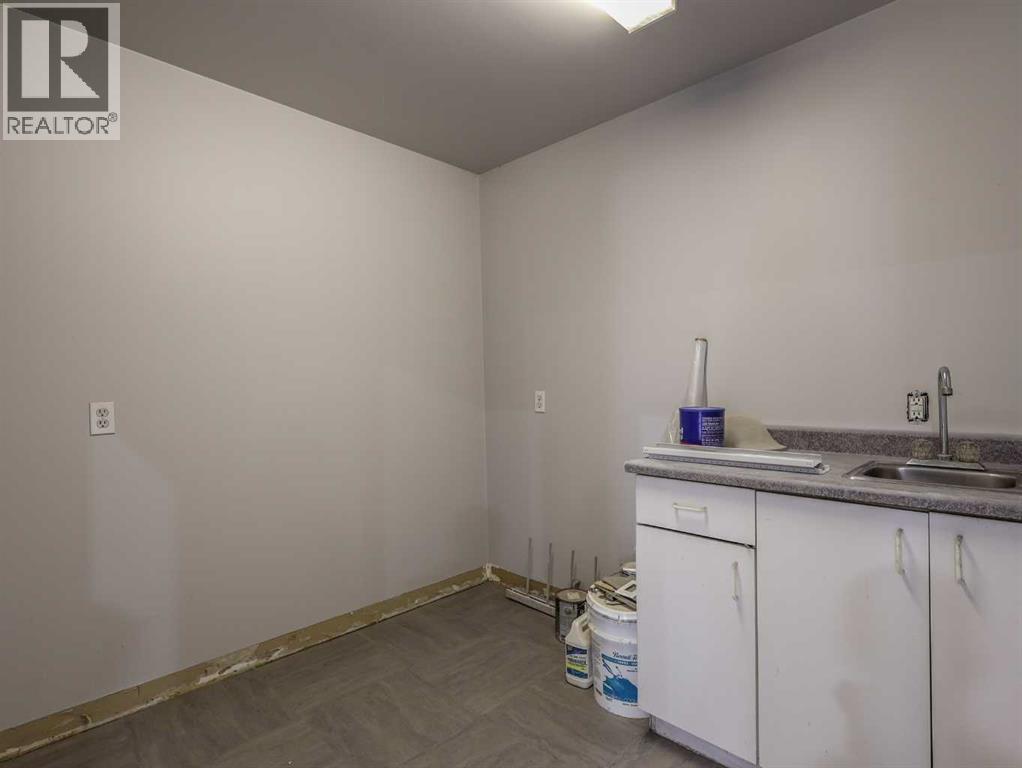 24 Railway Avenue, Erskine, Alberta  T0C 1C0 - Photo 36 - A2252164