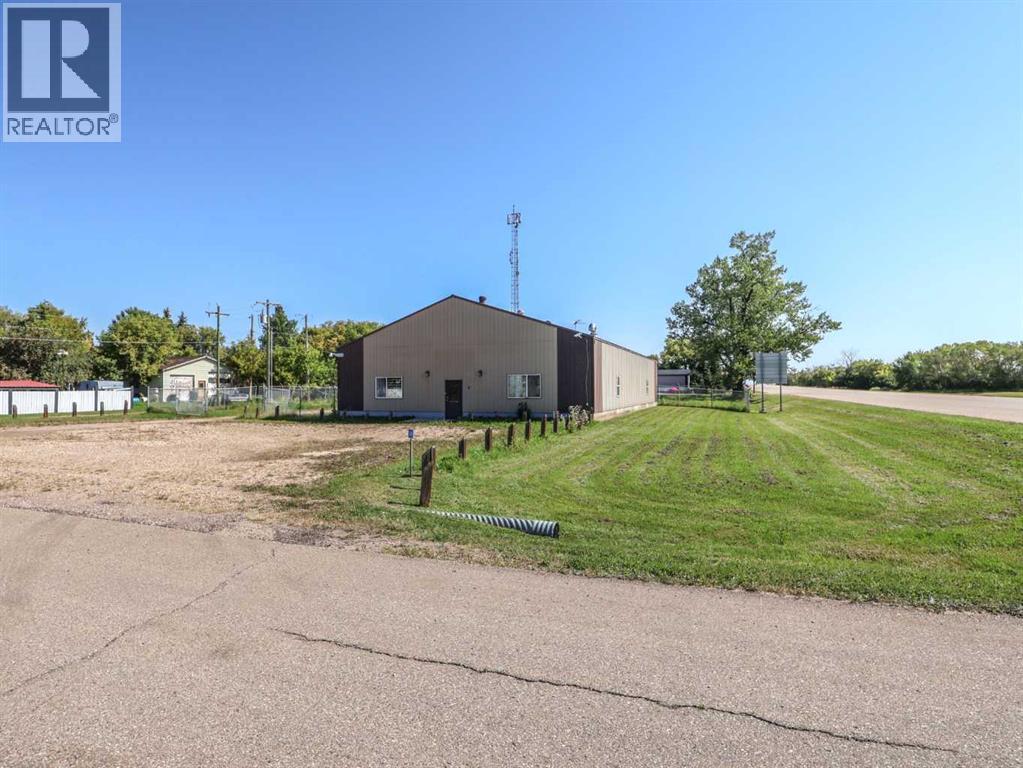 24 Railway Avenue, Erskine, Alberta  T0C 1C0 - Photo 41 - A2252164