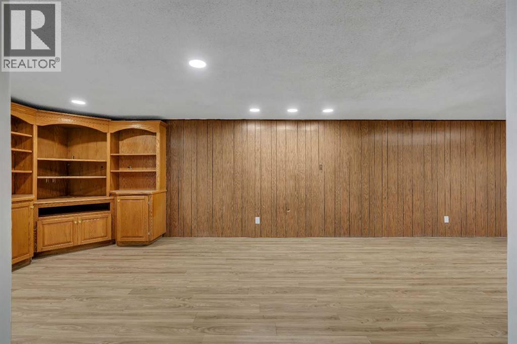 102 Huntham Place Ne, Calgary, Alberta  T2K 4Y6 - Photo 35 - A2280773