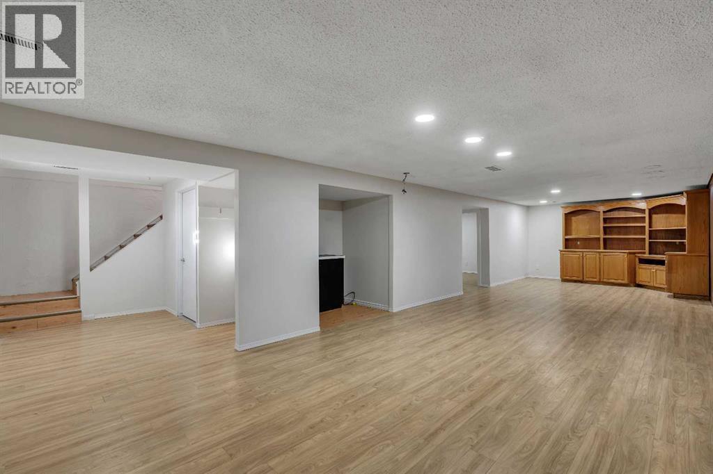 102 Huntham Place Ne, Calgary, Alberta  T2K 4Y6 - Photo 29 - A2280773