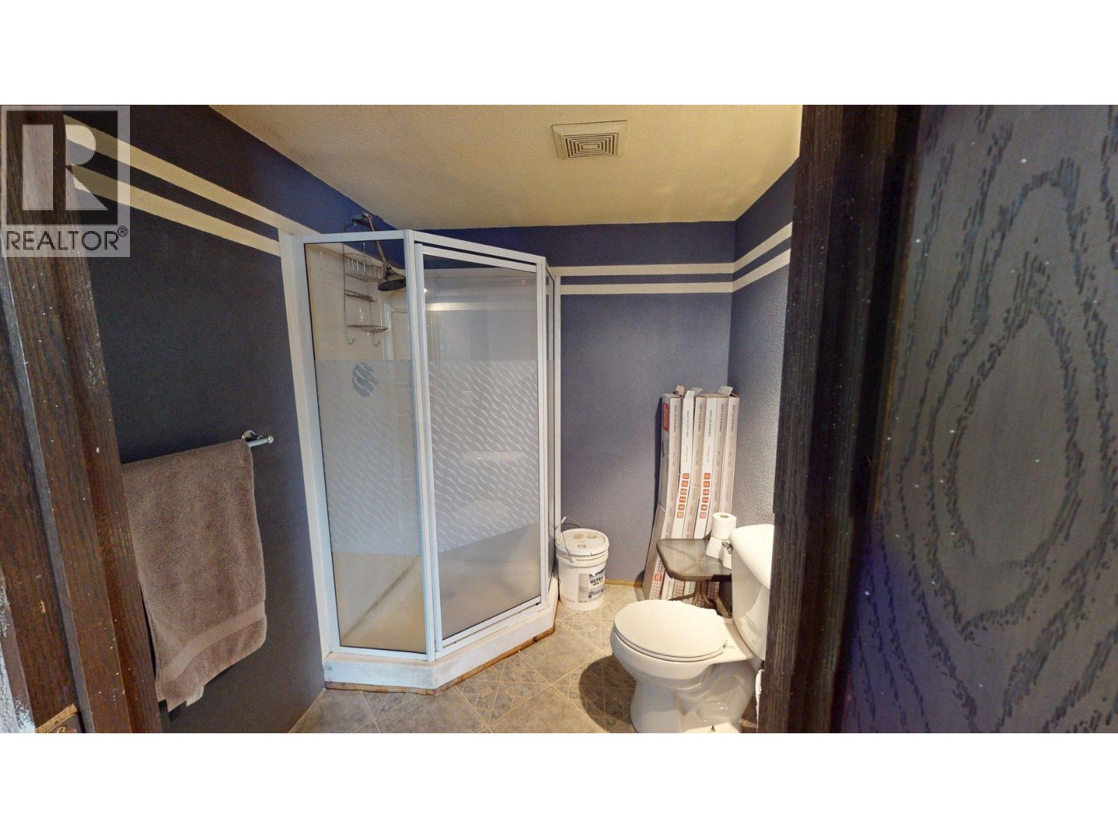 4219 Casino Road, Trail, British Columbia  V1R 4X3 - Photo 35 - 10373846