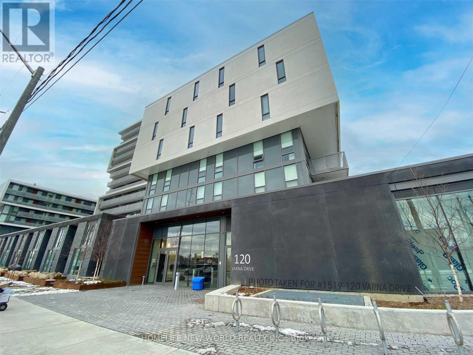 524 - 120 VARNA DRIVE, Toronto, Ontario