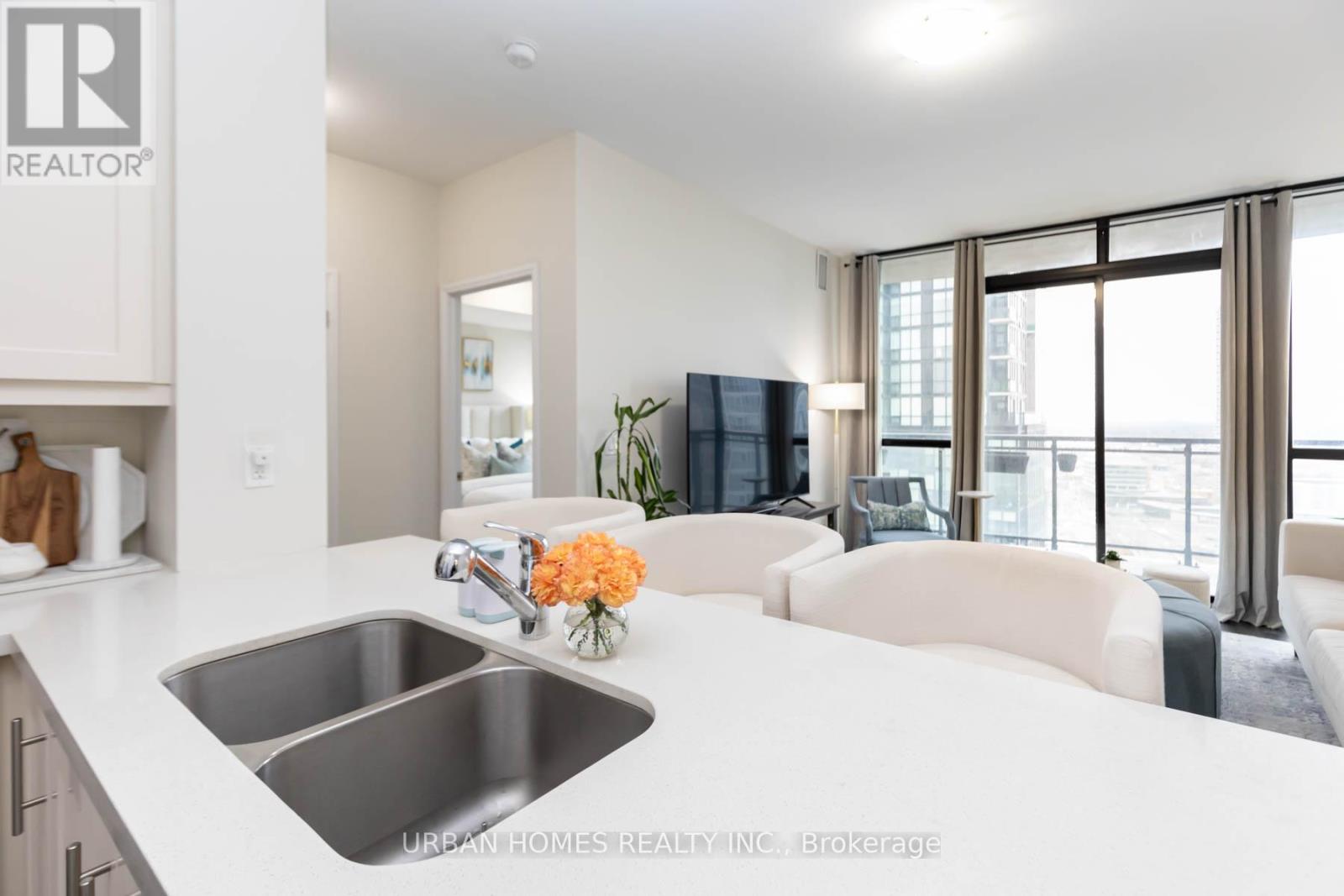 2605 - 2900 Highway 7 Road, Vaughan, Ontario  L4K 0G3 - Photo 14 - N12760116