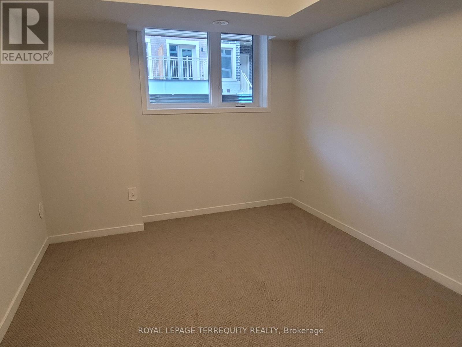 33 - 21 Honeycrisp Crescent, Vaughan, Ontario  L4K 0N6 - Photo 14 - N12760132