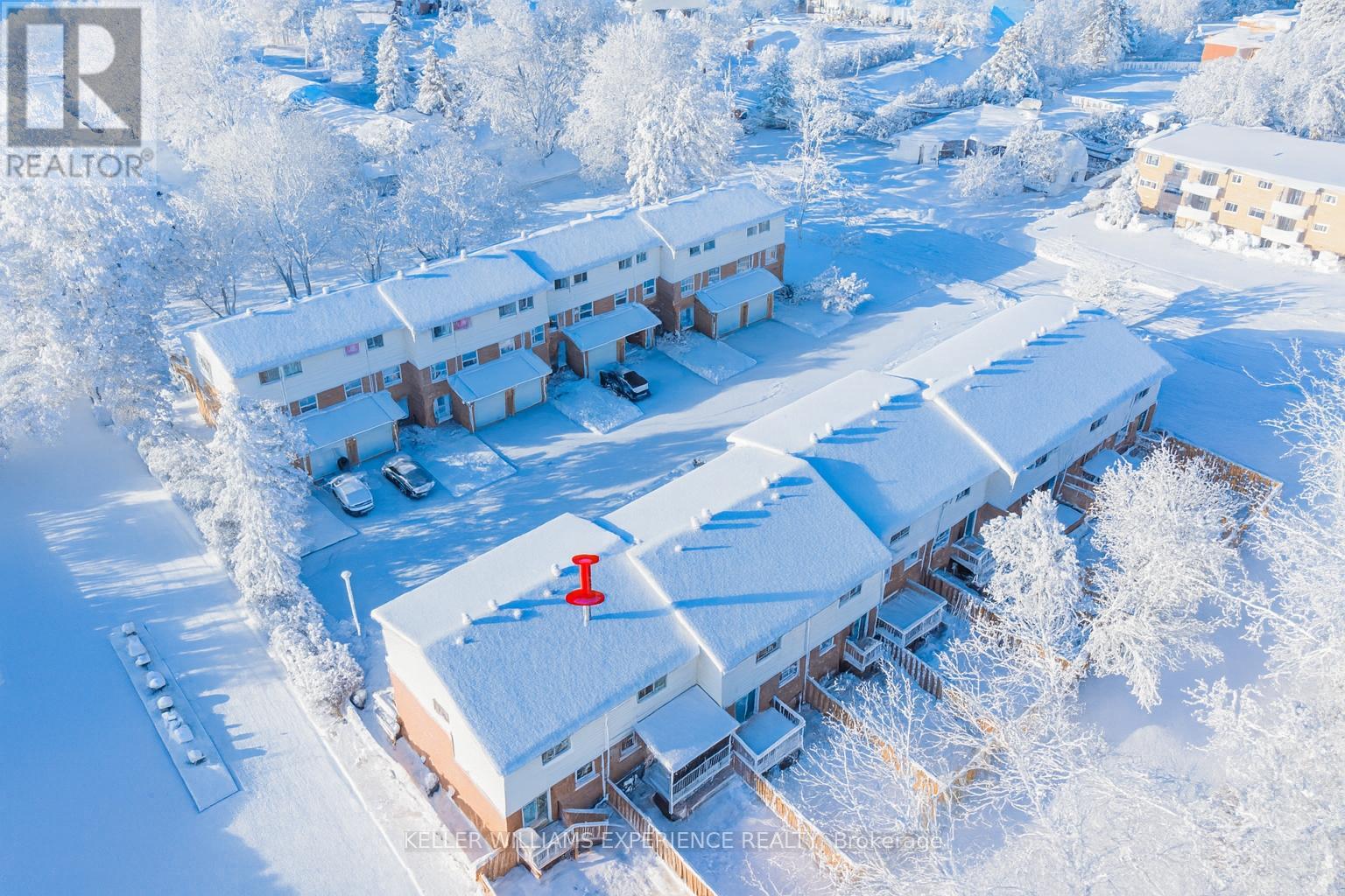 8 - 237 Steel Street, Barrie, Ontario  L4M 2H1 - Photo 2 - S12760164