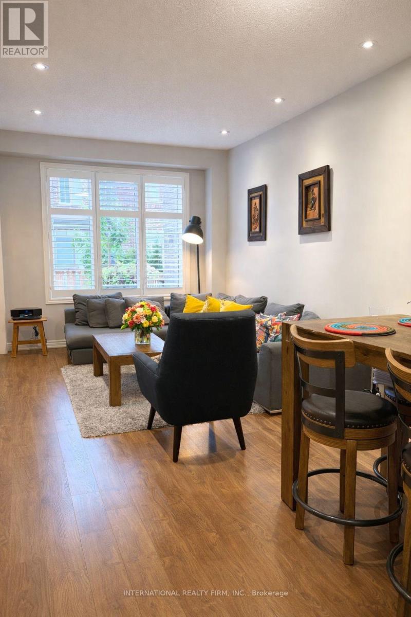 1477 Pratt Heights, Milton, Ontario  L9E 1J3 - Photo 5 - W12760114