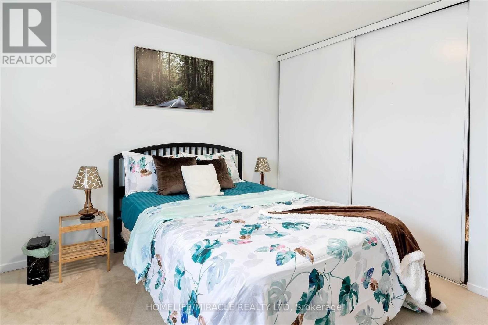 30 Brownridge Crescent, Toronto, Ontario  M9V 4M5 - Photo 23 - W12760140