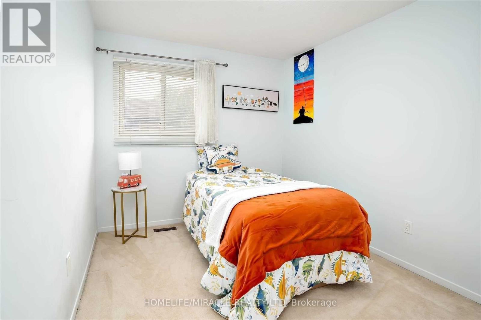 30 Brownridge Crescent, Toronto, Ontario  M9V 4M5 - Photo 25 - W12760140